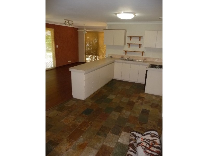 8 Sail Court, Waikiki WA 6169