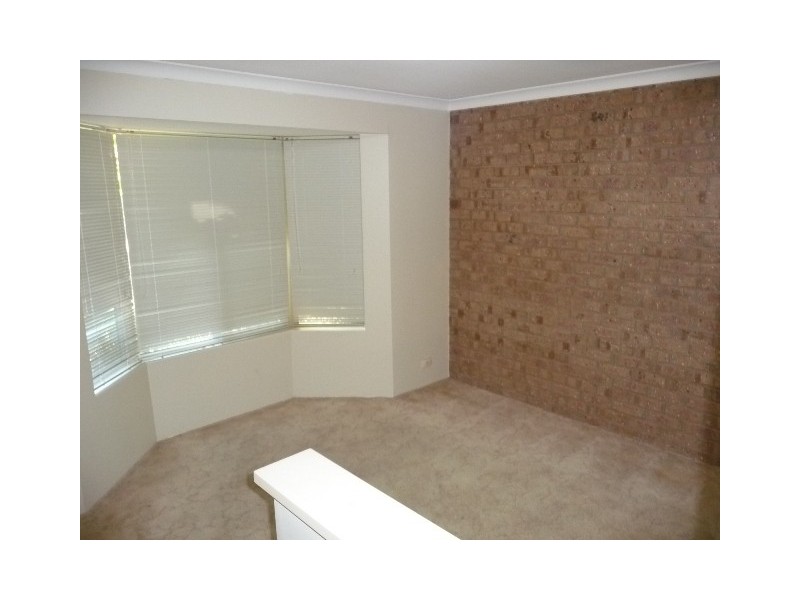 8 Sail Court, Waikiki WA 6169