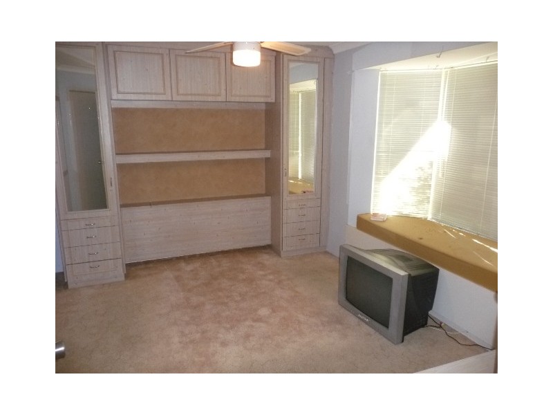 8 Sail Court, Waikiki WA 6169