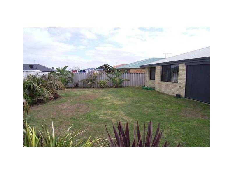 43 Pastrana Crescent, Port Kennedy WA 6172