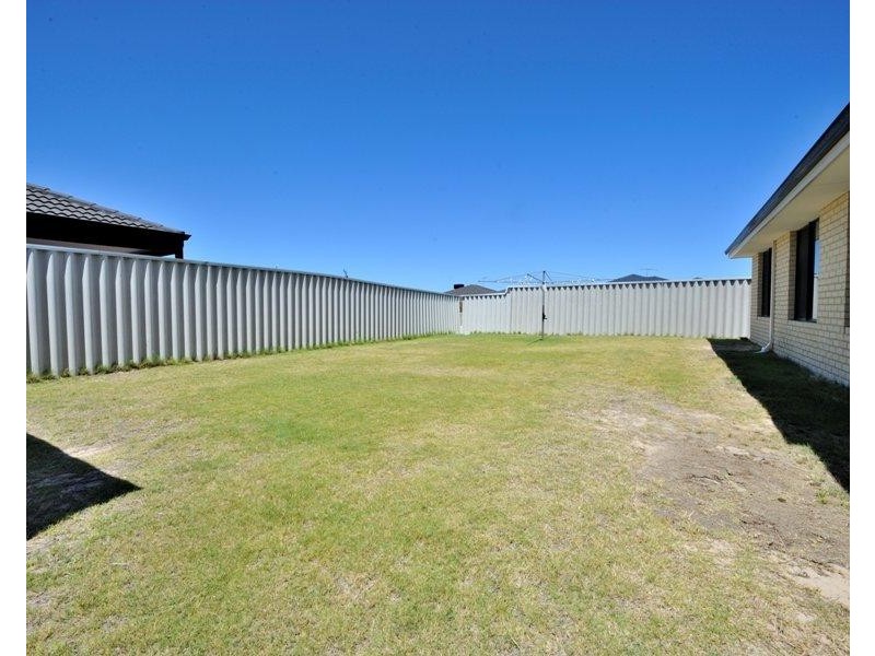 13 Nunton Place, Port Kennedy WA 6172