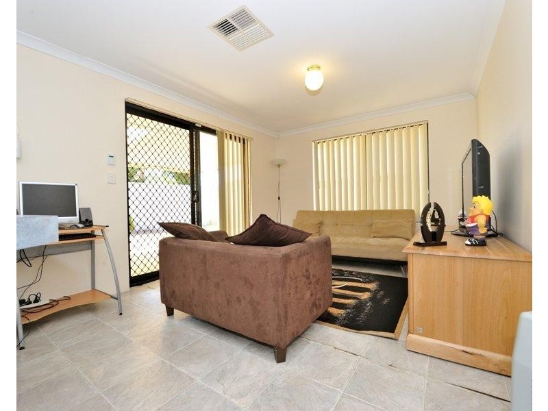 13 Nunton Place, Port Kennedy WA 6172