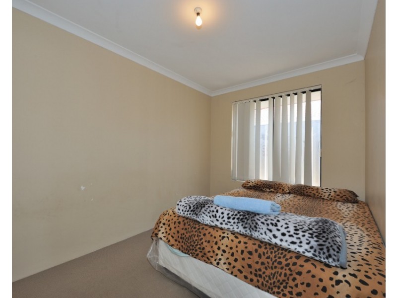 5 Corsair Cl, Port Kennedy WA 6172