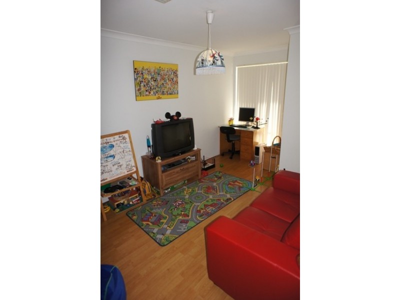 13 Nightingale Way, Warnbro WA 6169