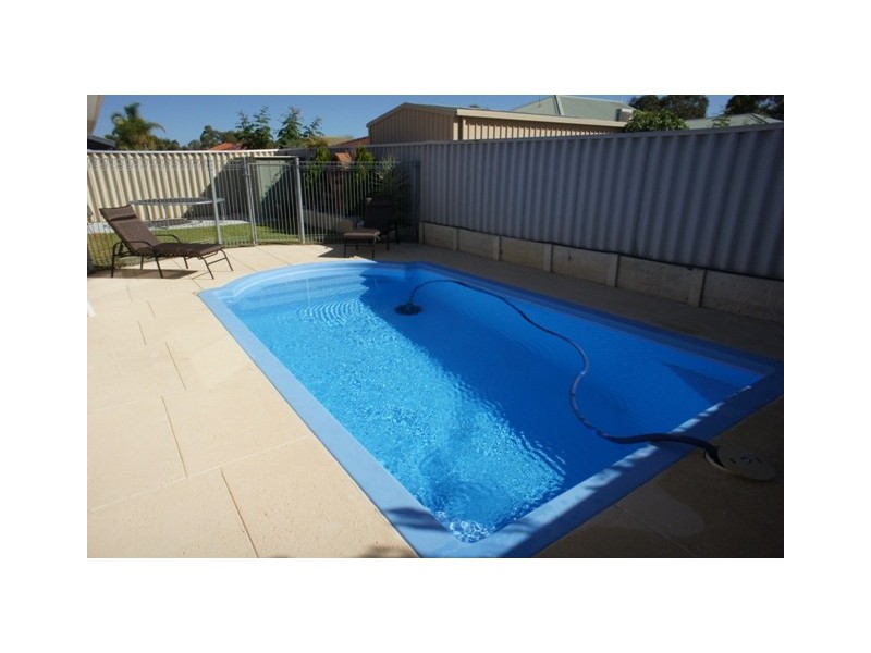 13 Nightingale Way, Warnbro WA 6169