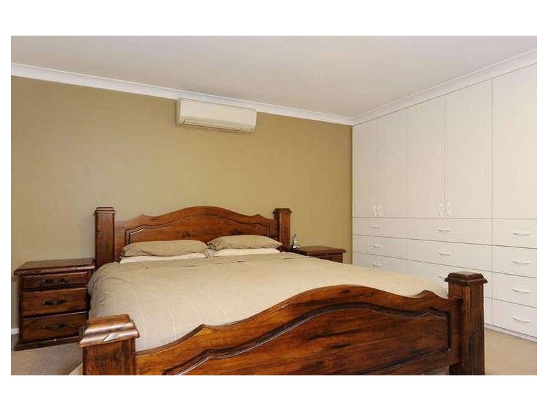 10 Norring Street, Cooloongup WA 6168