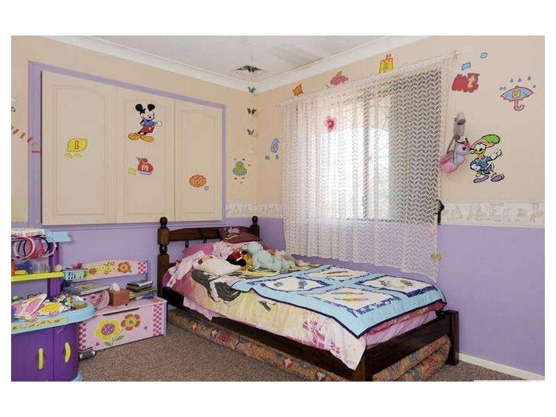 10 Norring Street, Cooloongup WA 6168