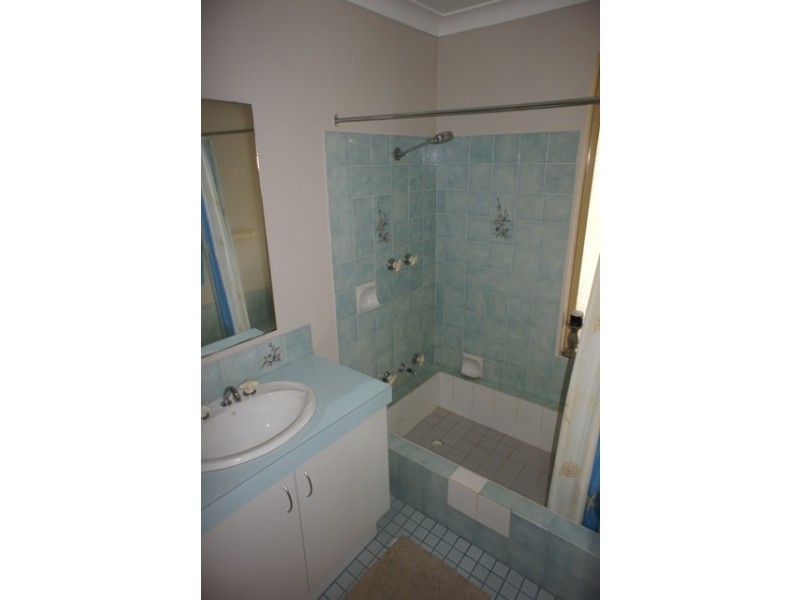 25 Kingsbridge Road, Warnbro WA 6169