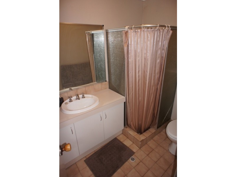 25 Kingsbridge Road, Warnbro WA 6169