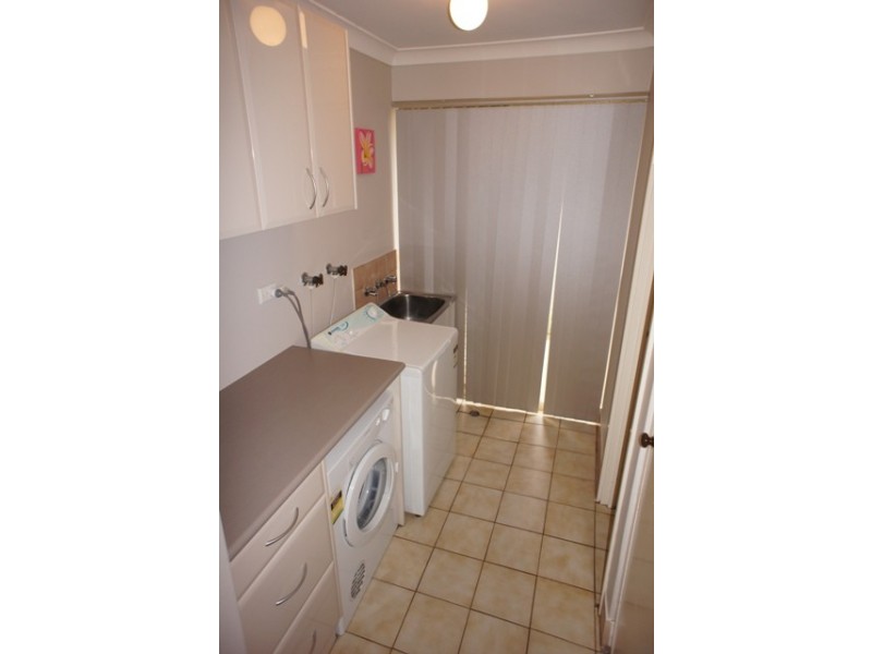 25 Kingsbridge Road, Warnbro WA 6169