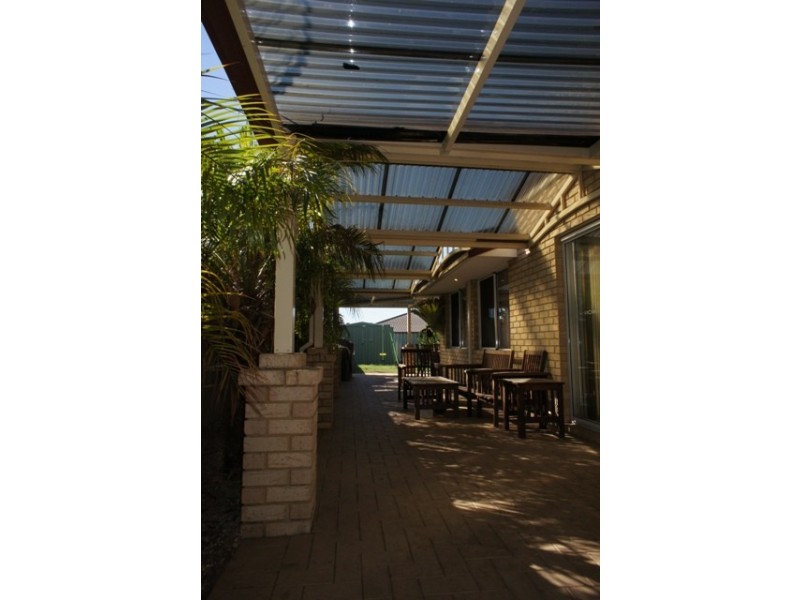 31 Alora Dr, Port Kennedy WA 6172