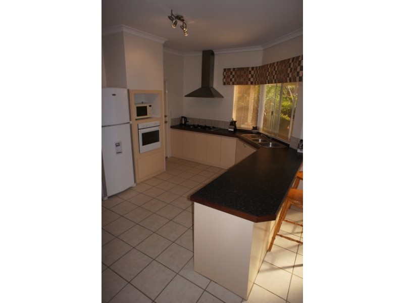 31 Alora Dr, Port Kennedy WA 6172