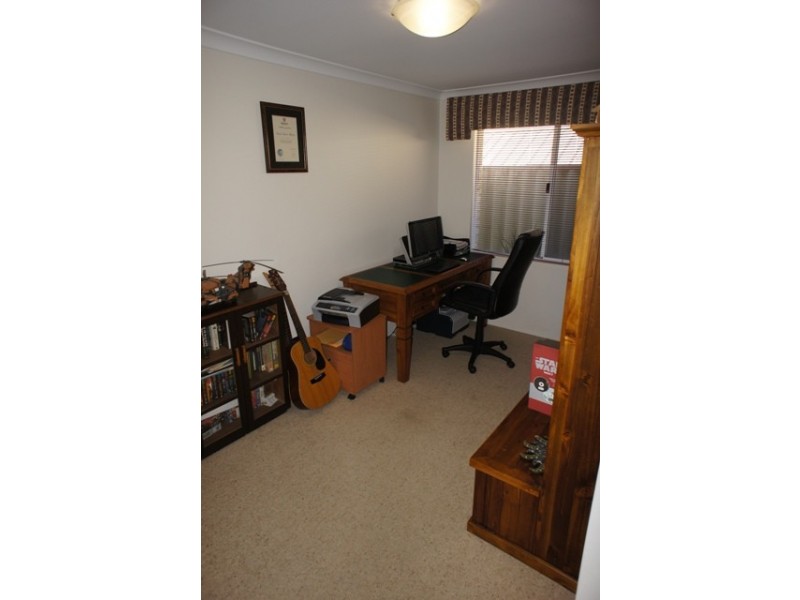 31 Alora Dr, Port Kennedy WA 6172