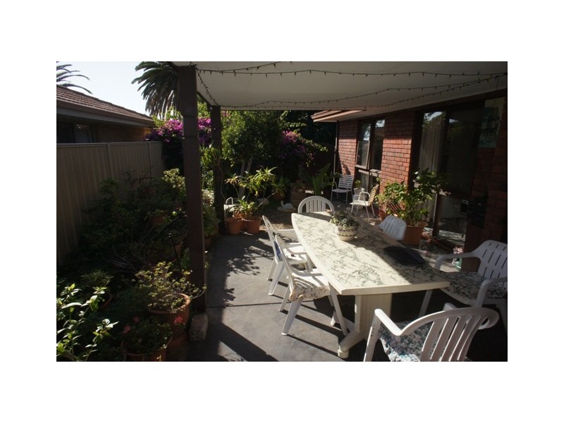 18 Axminster Road, Warnbro WA 6169
