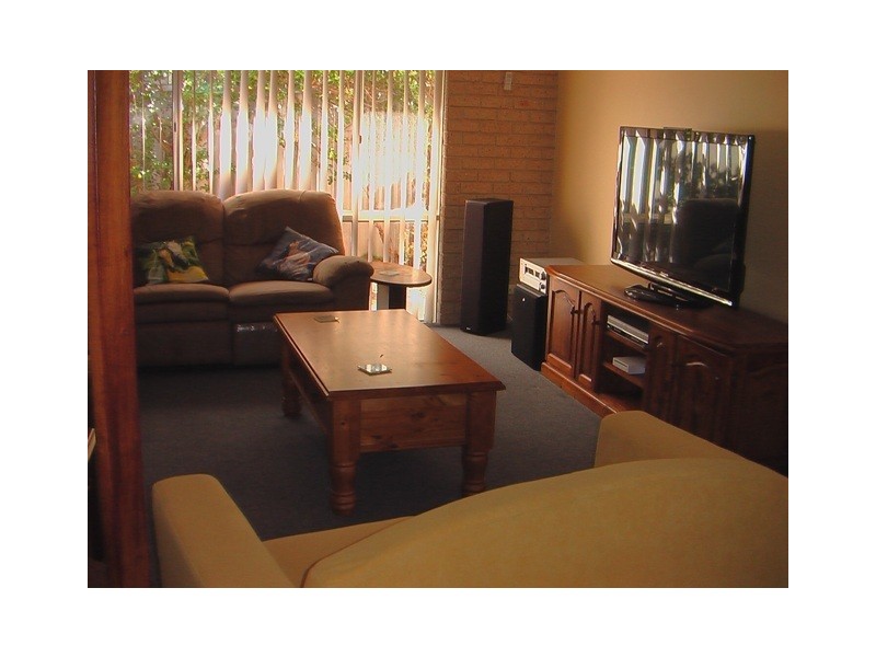 9 Dundee Close, Warnbro WA 6169
