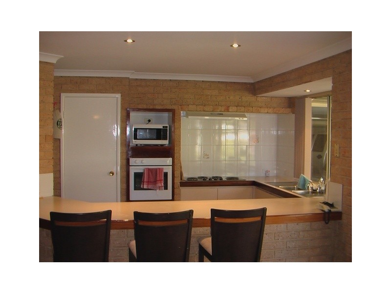 9 Dundee Close, Warnbro WA 6169