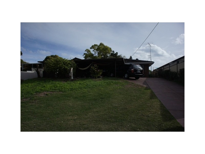 143 Safety Bay Road, Shoalwater WA 6169