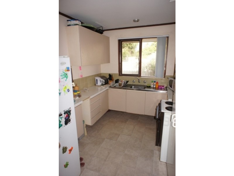 143 Safety Bay Road, Shoalwater WA 6169