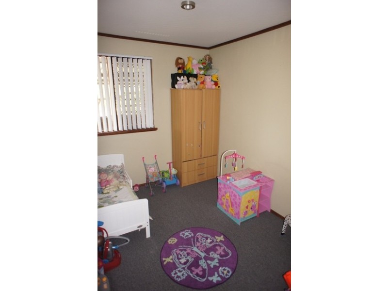 143 Safety Bay Road, Shoalwater WA 6169