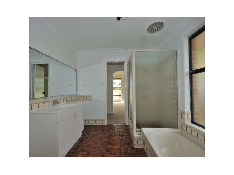 62 Waterton Way, Cooloongup WA 6168