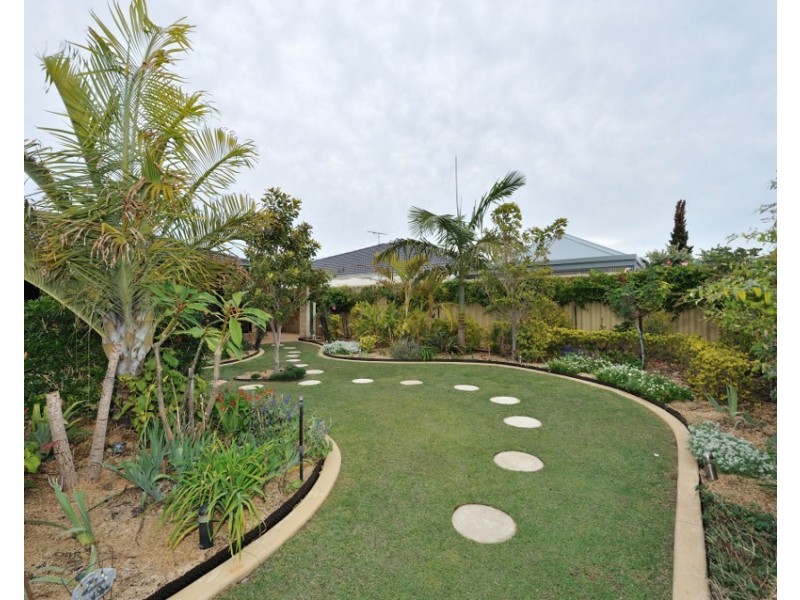 17 Arabella Meander, Warnbro WA 6169