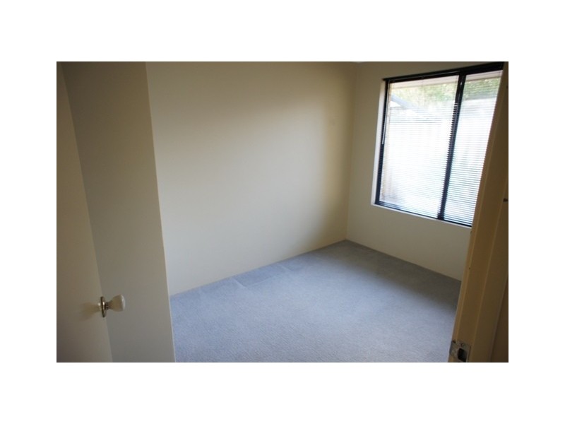 12 Chipperton Road, Bertram WA 6167