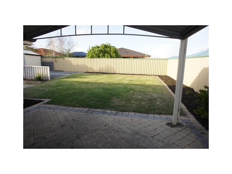 12 Chipperton Road, Bertram WA 6167