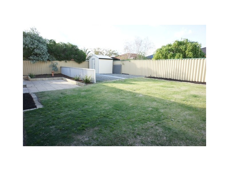 12 Chipperton Road, Bertram WA 6167