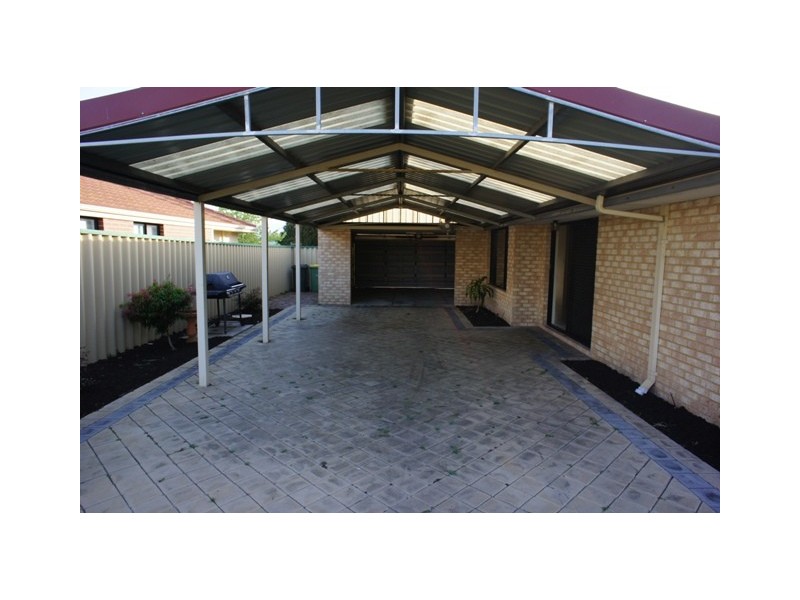 12 Chipperton Road, Bertram WA 6167