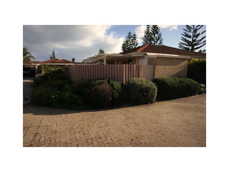 18/6 Hawkins Street, Rockingham WA 6168