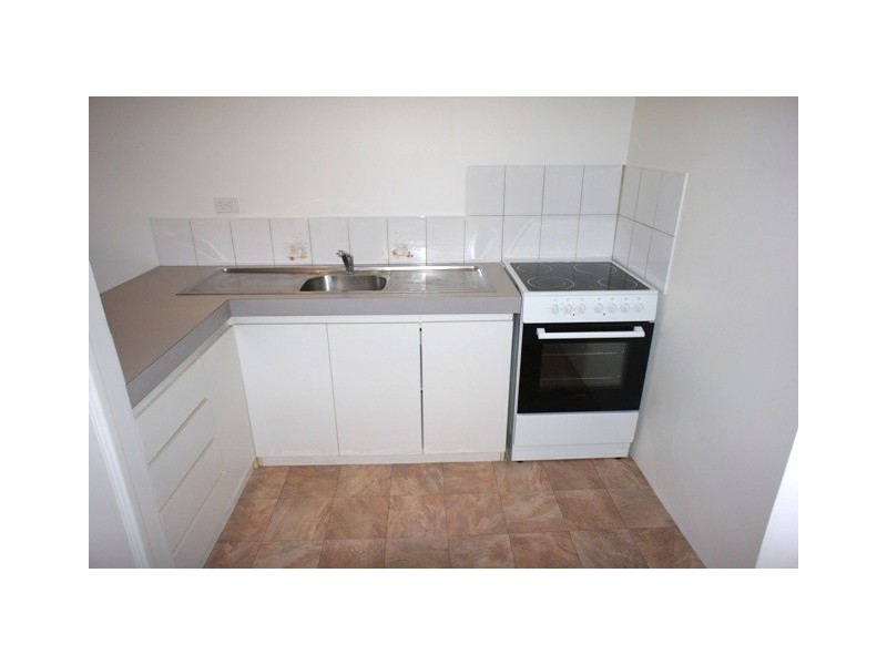 18/6 Hawkins Street, Rockingham WA 6168