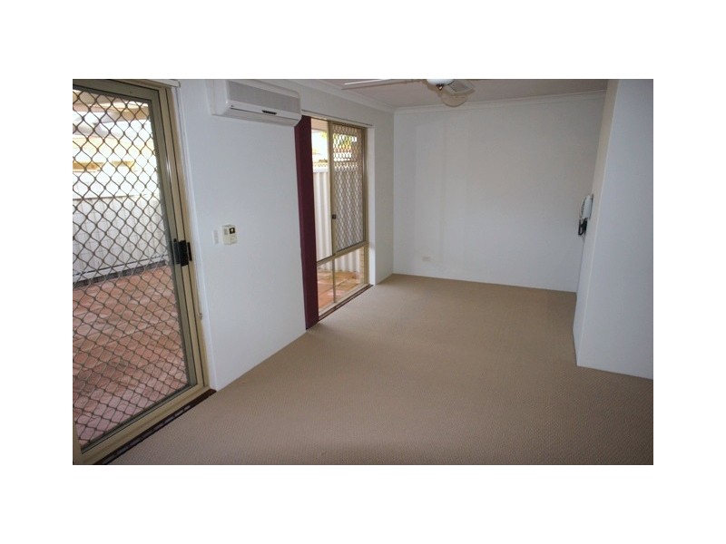 18/6 Hawkins Street, Rockingham WA 6168