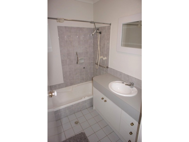 18/6 Hawkins Street, Rockingham WA 6168