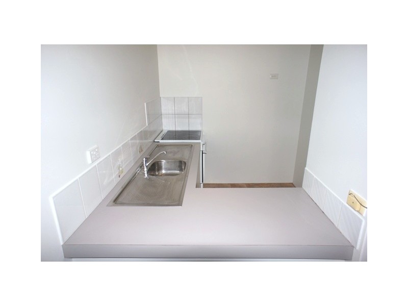 18/6 Hawkins Street, Rockingham WA 6168