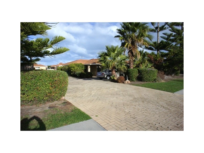 18/6 Hawkins Street, Rockingham WA 6168