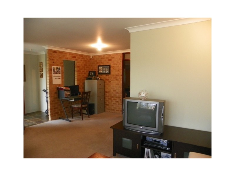 97 Georgetown Drive, Safety Bay WA 6169