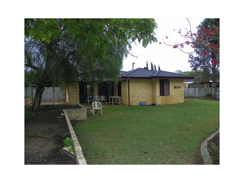 2 Congha Court, Hillman WA 6168