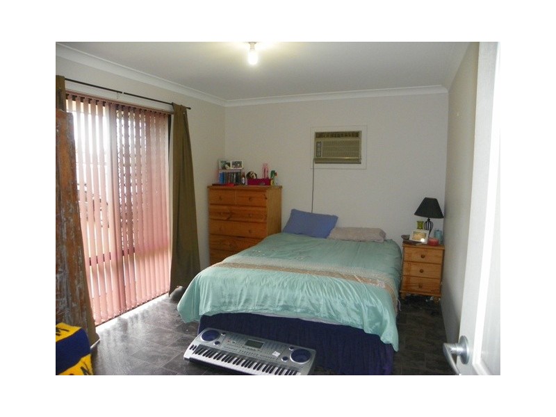 2 Congha Court, Hillman WA 6168