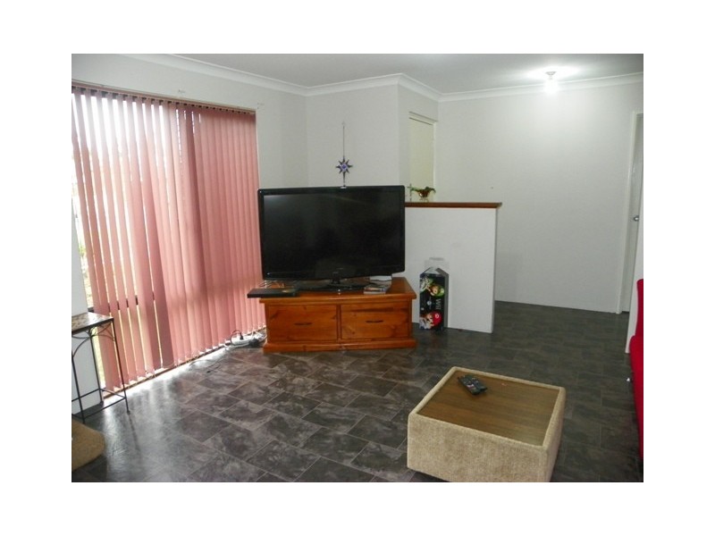 2 Congha Court, Hillman WA 6168