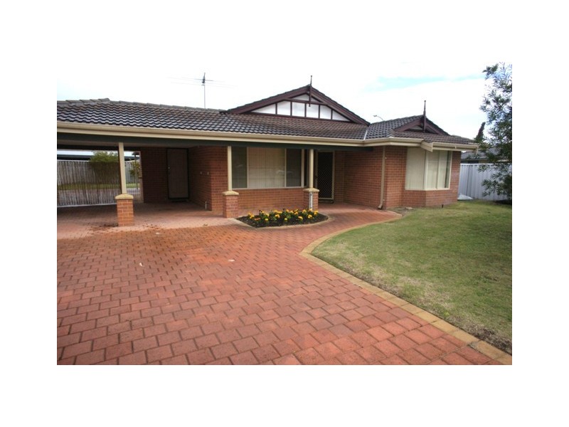 15 Arabella Meander, Warnbro WA 6169