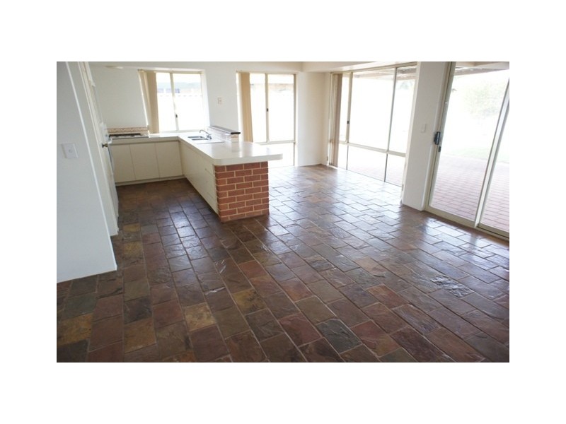 15 Arabella Meander, Warnbro WA 6169