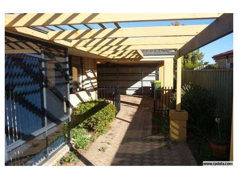 21 Alora Drive, Port Kennedy WA 6172