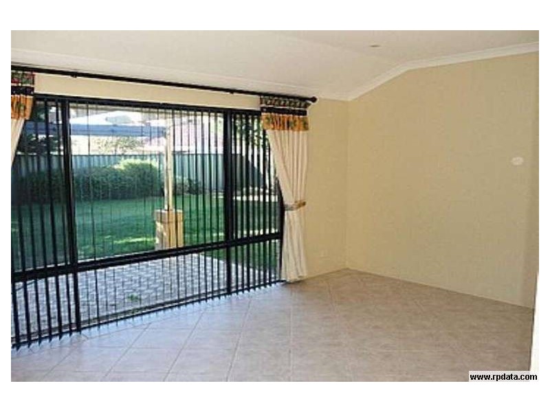 21 Alora Drive, Port Kennedy WA 6172