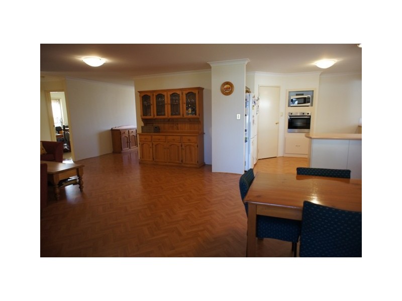 76 Montoro Drive, Port Kennedy WA 6172