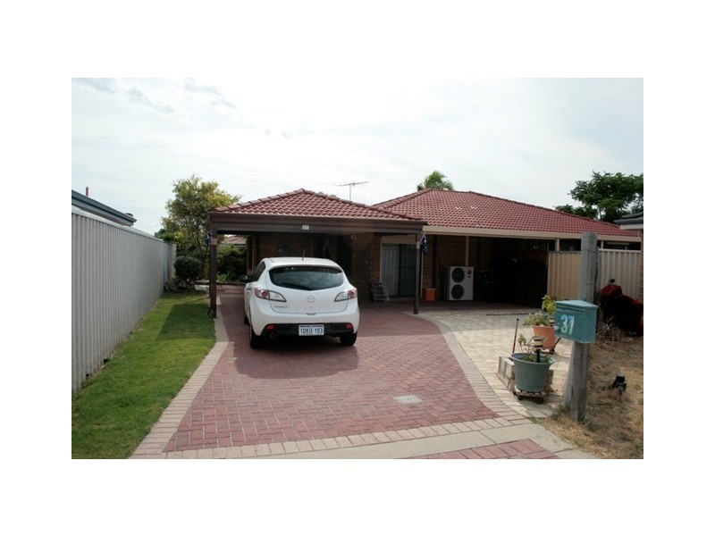 37 Mornington Boulevard, Waikiki WA 6169