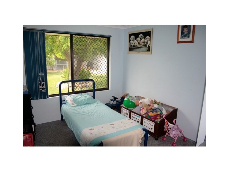 37 Mornington Boulevard, Waikiki WA 6169