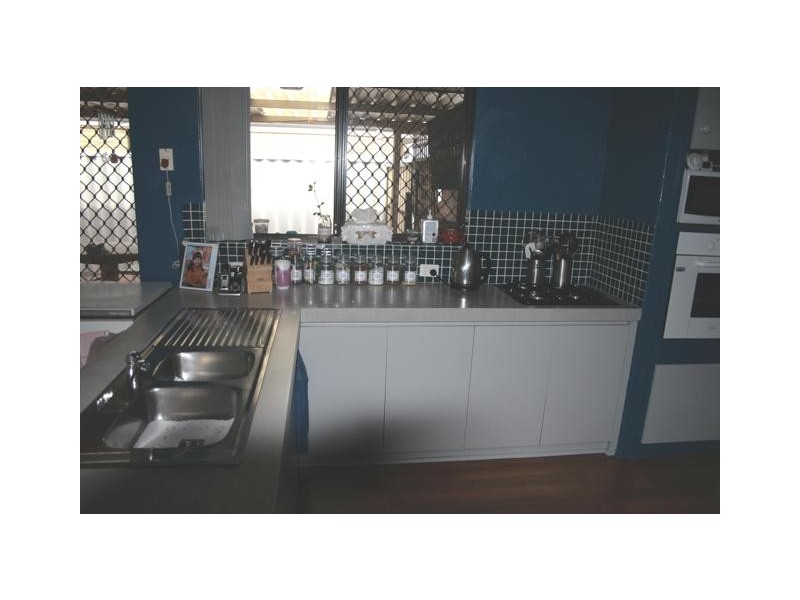 37 Mornington Boulevard, Waikiki WA 6169