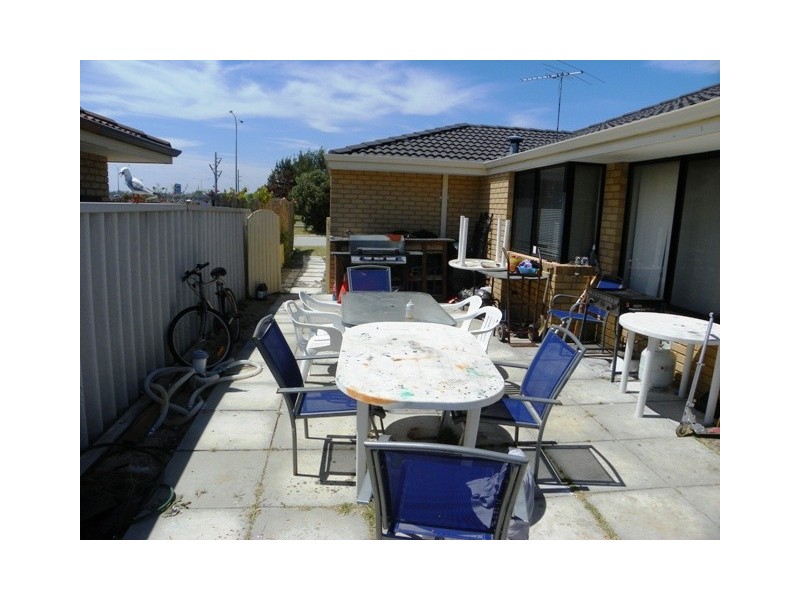 21 Ebony Elbow, Warnbro WA 6169