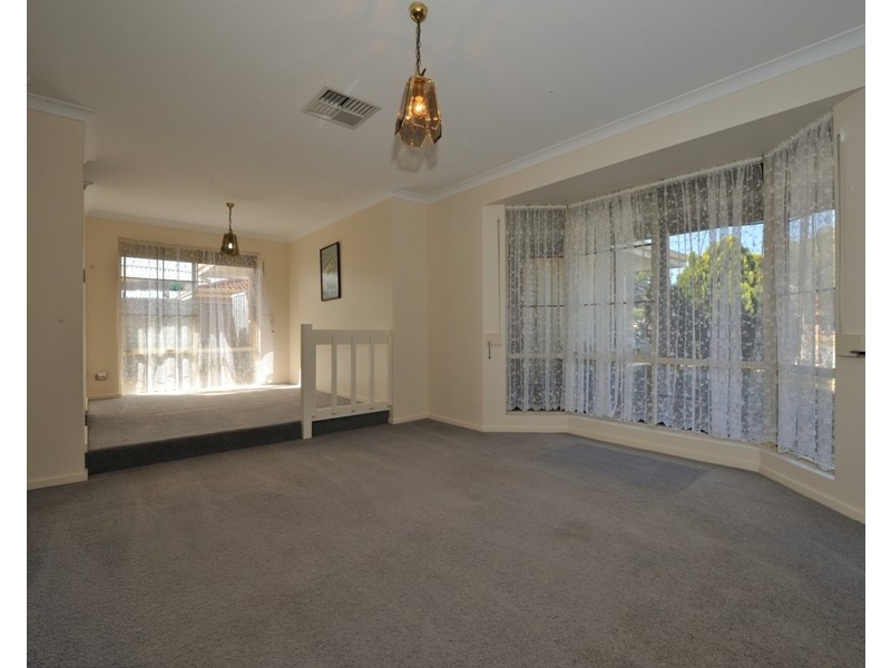 10 Cowrie Court, Waikiki WA 6169