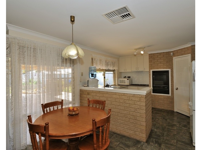 10 Cowrie Court, Waikiki WA 6169